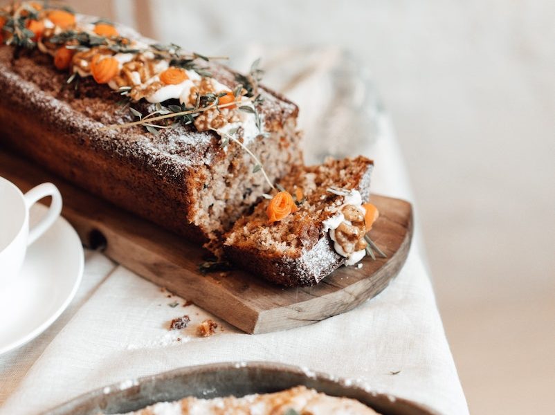 gâteau à la patate douce et aux noix